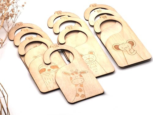 Personalisierbare Kleidertrenner aus Holz – Größenanhänger für Baby- und Kinderkleidung (Größe 50-104) mit Tiermotiven – Ordnungssystem für Kleiderschrank & Geschenk zur Geburt