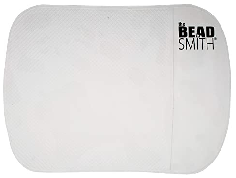 The Beadsmith Anti-Slip Sticky Bead Mat, Medium Size | 7.5 x 5.5 inches, Clear Color, Rinse and Reuse Technology, Ideal for Diamond Painting, Jewelry Making, Beads Sorting