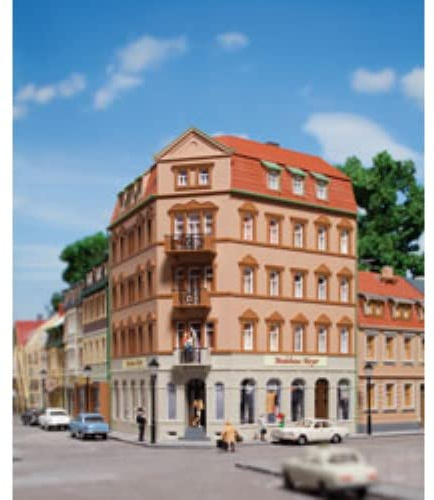 Auhagen 13334 - Eckhaus Markt 1