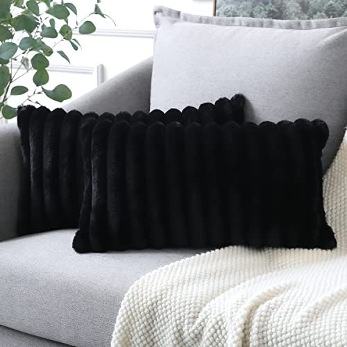 Soleebee 2er Set Plüsch Samt Kissenbezüge, Weiche Künstliche Pelz Dekorativ Kissenbezug Sofa Zierkissenbezüge Dekokissen Kissenhülle Set für Couch Schlafzimmer Zuhause Auto Dekor (30x50cm, Schwarz)