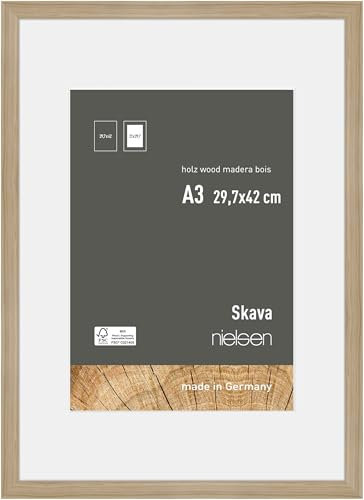 nielsen Bilderrahmen mit Passepartout, 29,7 x 42 cm (A3), Holz, Eiche, Posterrahmen zum Aufhängen im Hoch- & Querformat, Echtglas, Skava