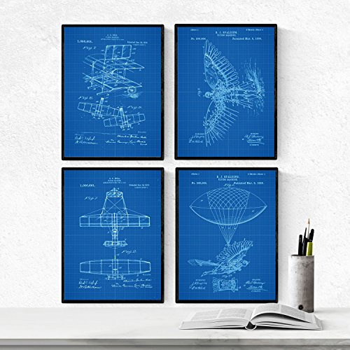 Nacnic Blau Flugzeuge Patent Poster 4-er Set. Vintage Stil Wanddekoration Abbildung von Luftfahrt und Flugmaschine. Verschiedene geometrische Alte Erfindungen Bilder ohne Rahmen. Größe A4.