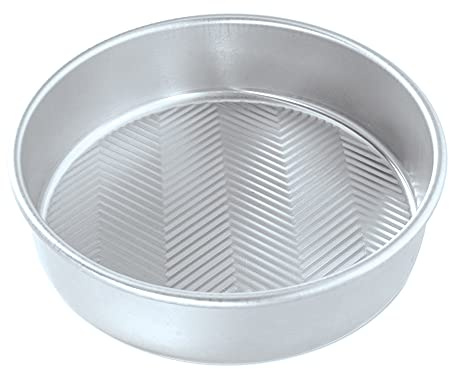 Nordic Ware Prism 9-Inch Round Cake Pan, 1 Pack, Natural