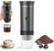 ZVD Machine à Café Portable de Voyage,Expresso Cafetière Rechargeable 12V et sa pochette Pour Camping et Voiture,Chauffage Rapide,compatible avec Capsules K-Cup et café moulu,Pour voyage (Gris)