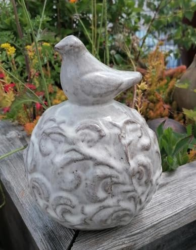 Generisch NEU !! B-Ware !! Große Kugel mit Ranke und Vogel ca. 27 cm hoch weißgrau aus winterfesten Steinzeug Deko Garten Vintage Landhaus