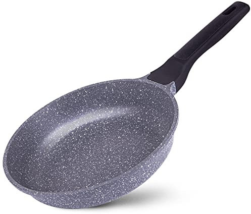 La Moustache - Sartén Antiadherente【28 cm】de Aluminio Fundido sin PFOA, Apta para Inducción y Todas las Cocinas, Mango Ergonómico y Antiquemaduras de Baquelita | Incluye E-Book con Recetas (Pierre)