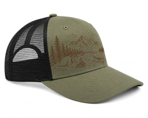 tshirtladen Trucker Cap mit Outdoor Motiv Berge Zelt und Lagerfeuer für Camper Wanderer und Naturfreunde mit Spruch Raus ins Abenteuer Lasergravur verstellbar 53 bis 61 cm