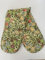 William Morris Cotton Double Ovenglove - Golden Lily
