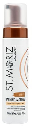 St. Moriz Advanced Colour Correcting Tanning Mousse in Light - schenkt heller Haut eine natürliche Wärme - Hyaluronsäure - mit Leitfarbe - dermatologisch getestet, ohne Tierversuche - 200ml