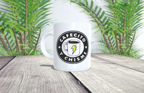 Taza personalizada Cafecito y Chisme. Porque así es la vida.