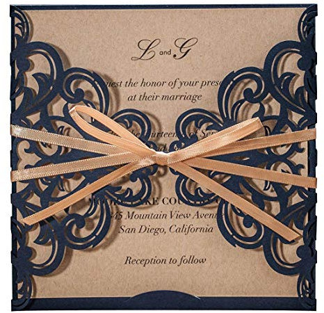 FLZOPYNE 50X Einladungskarten Für Hochzeit Geburtstag Taufe Party Graduierung Quinceanera Navy Blau Borte Lasercut Mit Schleife Kraftpapier Blanko Set 50 Stücke inkl Umschläge CW6175B