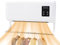 Climatiseur Split Réversible Murale, Chauffage et Refroidissement 2 en 1, Ventilateur Silencieux, Installation Rapide Sans Unité Extérieure, Porte Serviettes Intégré, Idéal pour Salle de Bain, Chambre