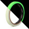 NoCry Tape Art Klebeband 4,87 m; Reflektierendes Leuchtband zur Markierung von Treppen, Pfaden, Lichtschaltern; Fluoreszierendes Gaffa Tape, ideal als Neon Party-Deko & Leuchtstreifen