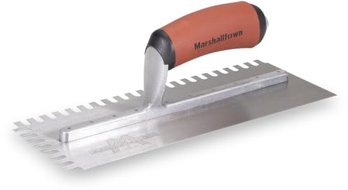 Frattazzo dentato Marshalltown, tacca: U-6x13x6 mm con manico curvo Durasoft, in acciaio, per piastrellisti, dimensioni: 279x114 mm