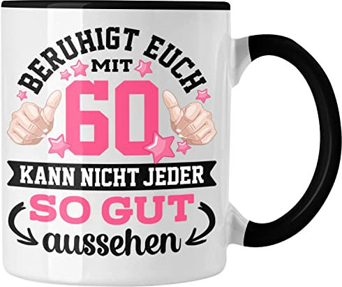 Trendation - 60. Geburtstag Frauen Tasse Geschenk Geschenkidee 60er Geburtstag Spruch Perfektion Mama Mutter Lustiger Spruch Witzig (Schwarz)