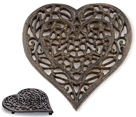 Untersetzer in Herzform aus Gusseisen - Dekorativer Herztuntersetzer aus Gusseisen für Küche oder Esstisch - Vintage, rustikales Design - 6.75X6.5 - Mit Gummifüßen - Recyceltes Metall