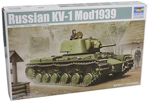 Trumpeter 1561 - KV-1M1939 , color/modelo surtido