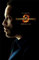 The Hunger Games Die Tribute von Panem Poster Cinna (68,5cm x 101,5cm) + 2 St. Schwarze Posterleisten mit Aufhängung