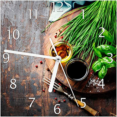 Wallario Design-Wanduhr Kräuter, Öle und Gewürze auf einem Holzbrett aus Glas, Motiv-Uhr Größe 20 x 20 cm, weiße Zeiger