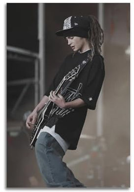 Tom KaulitzBerühmte Film- und Fernsehfiguren, Popmusikfiguren, Poster, Dekoration, Leinwand, Kunstdekoration, Druck, Signaturfoto, Wohnzimmer, Heimdekoration, 30 x 45 cm, ungerahmt, 10