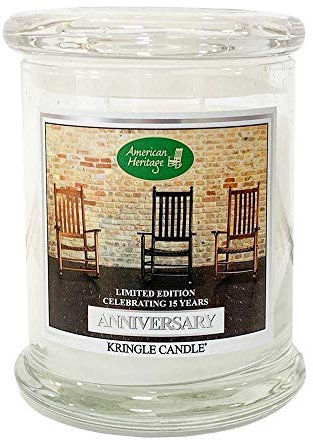 Kringle Candle Special Edition Anniversary Duftkerze – Limitierte American Heritage Jubiläumsedition – Orientalischer Duftmix mit Orange, Bergamotte, Patchouli und Tabak – Hochwertige Kerze im Glas