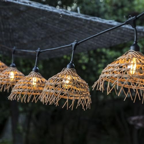 Lumisky Lichterkette Außen anschließbar 26m mit 60er LED Filament E27 Warmweiß HAWAII LIGHT Lampenschirm Polyrattan Boho