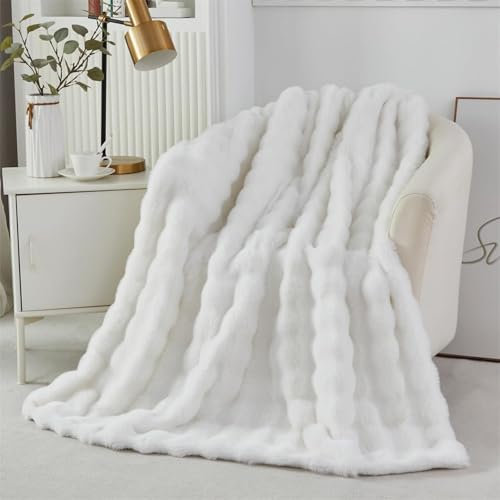 LINGKY Couverture 130x160 cm, Plaid Canape Fausse Fourrure Doux et Pelucheux, Couverture de Canapé Couverture lit Moelleuse et Chaude pour Canapé et lit Chambre à Coucher Bureau Blanc