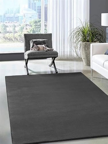 the carpet Cosy kuschelig Warmer Fellteppich, weich und elegant, waschbar und Fußbodenheizung geeignet, Öko-Tex Zertifiziert, Anthrazit 2, 140 x 200 cm