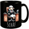 Schaf Chef im Chefsessel Tasse in Schwarz mit Spruch Schäf Witzige Tasse mit Spruch - Humorvolles Schaf im Anzug am Bürotisch - Perfekt für das Büro