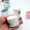 Wichtel Toilette Puppen für Puppenhaus Wichtel Klo Puppenhaus Puppen Toilettenhäuschen Puppen Waschtisch Badewanne 1:12 Miniatur Toilettenartikel Set Puppenhaus Zubehör für Puppenhäuser (Weiß)