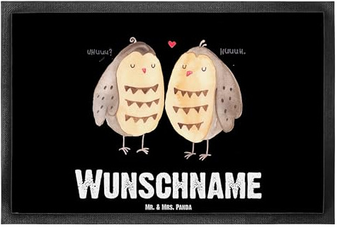 Mr. & Mrs. Panda Personalisierte Fussmatte Eulen Liebe 40 x 60 cm - Geschenke, Freundin Geschenk, mit Namen, Eule, Fußmatte Name, personalisierbar, Fußabtreter personalisiert, Pärchen, Freund