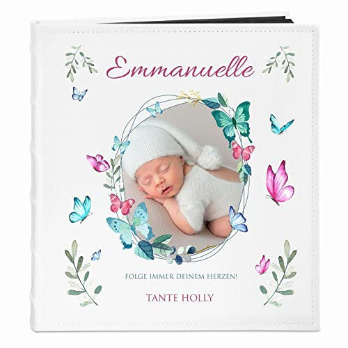Maverton Fotoalbum zum Selbstgestalten mit Aufdruck - für 240 Fotos 10x15-60 schwarze Seiten - Größe 33x30cm - Weiß - personalisierte Geschenke für Baby zur Taufe Geburt - Geburtstagsgeschenk