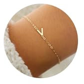 TINGN Armband Damen Mädchen Gold - 18K Gold Vergoldete Initialen Armband mit Buchstaben V Gliederkette Armband Mädchen Goldarmbänder Frauen Minimalismus Geschenke für Frauen Freundin Mädchen Schmuck