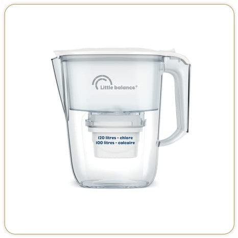 LITTLE BALANCE 8591 Carafe Filtrante Claire + 1 filtre, Réduit microplastiques, chlore, calcaire et autres impuretés, 2,5 l, Débit ultra rapide, Plastique sans BPA, Blanc