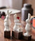 FONDUO 3 Stück Deko Ostern Hase Figuren, Osterdeko aus Keramik, Osterhase Porzellan Ornamente, Kreativ Statue Tischdeko, Geschenk für Ostern Valentinstag Frühling Drinnen Wohnzimmer Heimdekoration