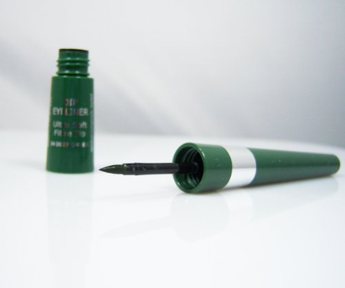 Makki dunkelgrün Ultra dünner Flüssig-Eyeliner Matte Finish