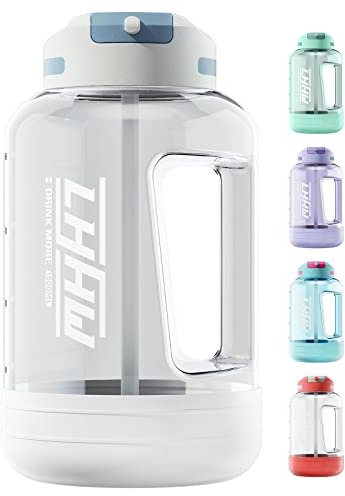 LHHW 1.5 L Trinkflasche mit Zeitangaben und Strohhalme | Hundetrinkflasche für unterwegs | BPA-freies Tritan-Material | Beste Zubehör für Sport, Fitness, Laufen, Wandern (Mondweiß)