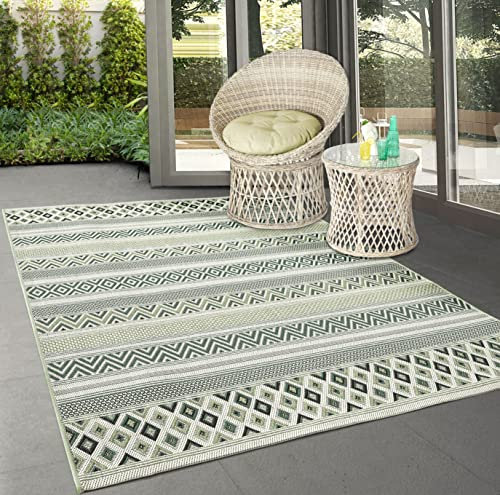 the carpet Machka - robuster Outdoor Teppich, modernes Design, Wetterfest & UV-beständig, für Balkon, Terrasse und Wintergarten, auch für Küche oder Esszimmer geeignet, Grün, 160 x 220 cm