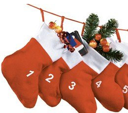 Spetebo Adventskalender NIKOLAUSSOCKEN aus Filz - Taschen zum Selbstbefüllen - Girlande