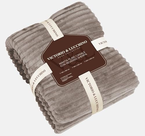 Victorio & Lucchino Manta Plaid Canale con Borreguito Sherpa al Tono - Manta Suave para el Sofa o para Cama (VL-80510) (130x160cm, Camel)