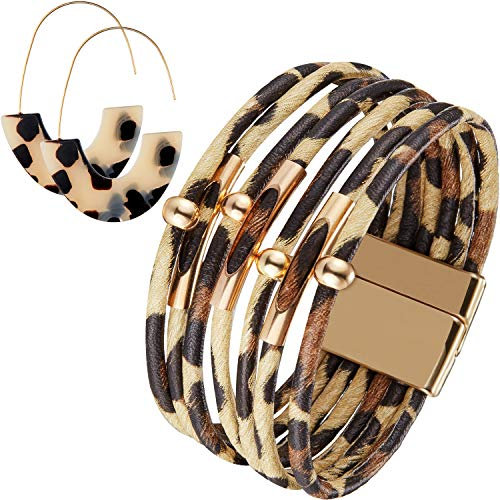 Hicarer Leopard Armbänder und Ohrringe für Frauen Gepard Mehrschichtig Leder Wickel Armbänder Boho Zubehör für Frauen Große Handgelenke (Beiger Leopard)