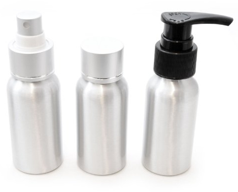 Ganzoo juego de 3 botellas de aluminio cepillado 50 ml cada una, color plata, incluye atomizador spray, dispensador de bomba y botella con tapón, 108 mm alto x 35 mm base
