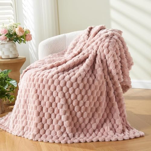 Wajade Fleece Throw Blanket, Fluffy Faux Fur Blanket for Bed Sofa Couch, Soft Cosy Warm Thick Blanket, Jacquard Pink 127x153