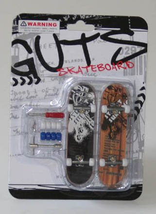 Zwei Guts Fingerboard mit Ersatzteilen