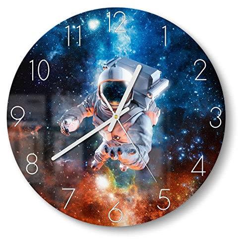 DEQORI Glasuhr | rund Ø 30 cm | Motiv Schwereloser Astronaut | ausgefallene leise Design Uhr aus Glas | Wanduhr für Wohnzimmer & Küche | Moderne Hingucker Uhr für die Wand