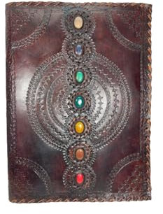ROOGU XXL Fotoalbum mit 7 Chakra-Steinen – Handgefertigt in Indien – Büffelleder & Baumwollpapier – 240 Fotos 10x15 – 35x26cm – Vintage Fotoalbum zum Einkleben