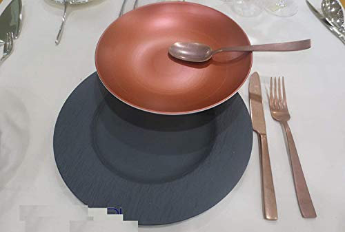 Villeroy boch . Set de 18 assiettes Manufacture Rock (6 assiettes 27 cm et 6 fruits noirs 22 – 6 fonds Manufacture Glow 24 cm