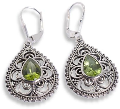 Budawi® Edle Ohrhänger mit Peridot aus 925er Sterling Silber filigranes Tropfendesign mit Klappbrisuren 3.8 cm Gesamtlänge liebevoll verpackt in Geschenkschachtel