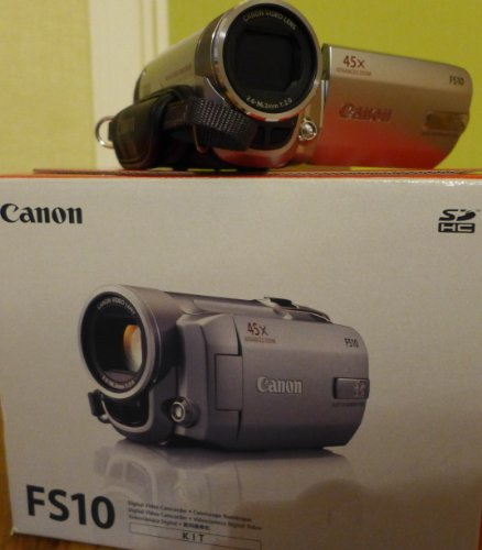 Canon FS10 Camcorder (HDD/SD Hybrid, 8GB, 45-fach opt. Zoom, 6,9cm (2,7 Zoll) Display)