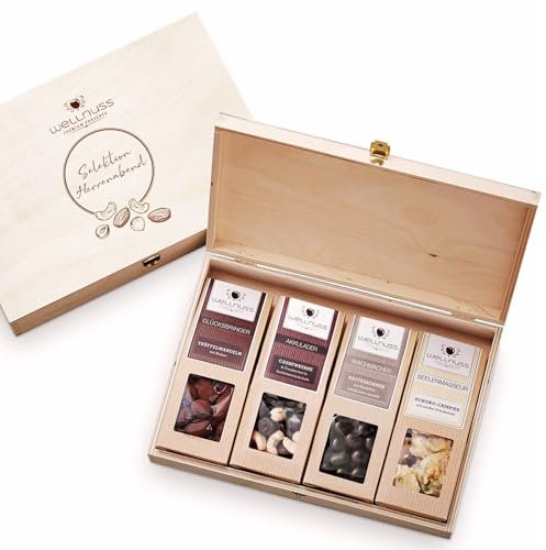 WELLNUSS Geschenkidee für Männer Herrenabend - Best of Chocolate | 4 Nussmischungen mit Schokolade in der Birkenholzbox (4 x 60-70 g) | Geschenk für Mann, Freund, Papa, Opa zum Geburtstag, Vatertag